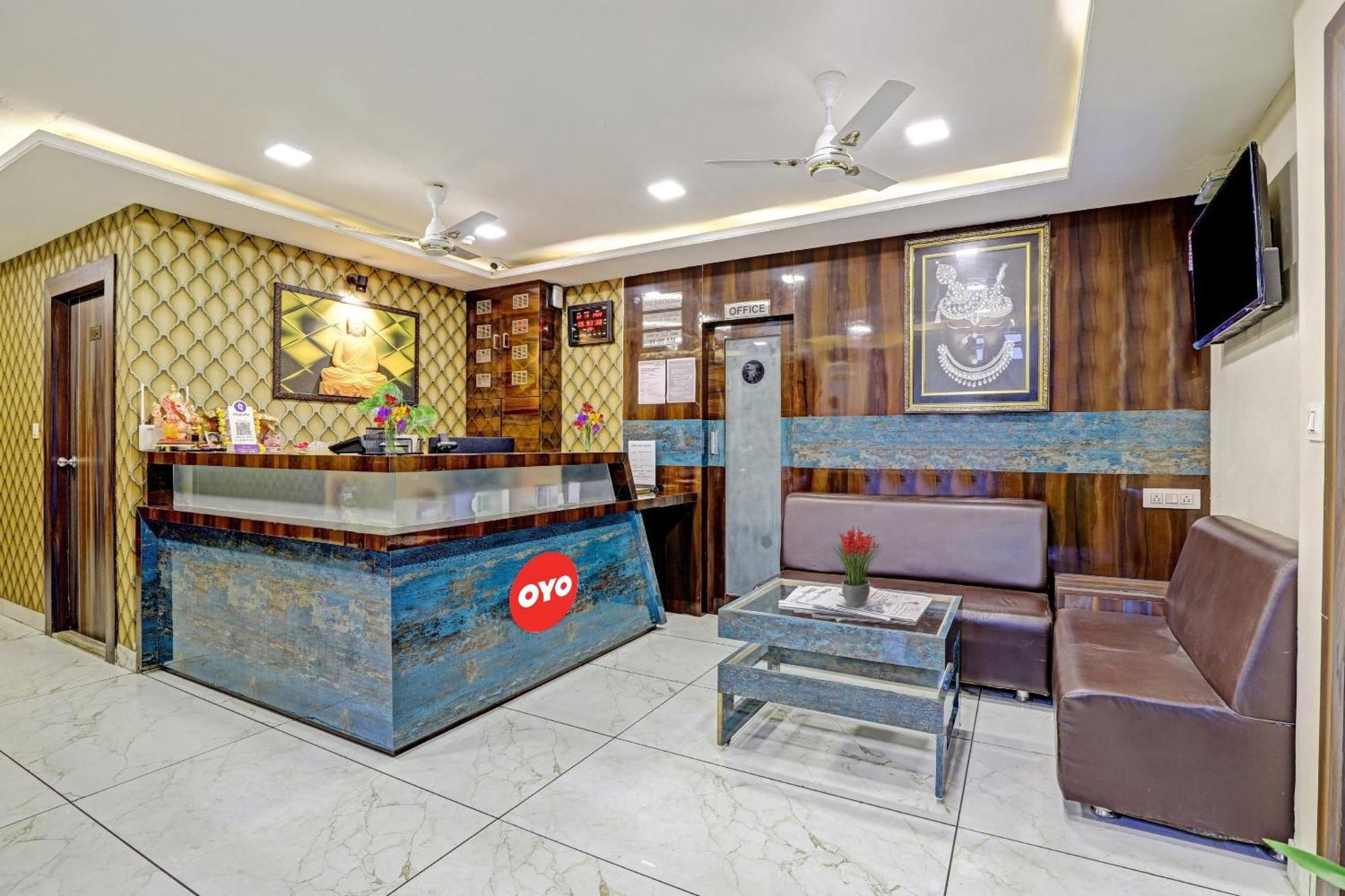 Collection O Hotel Raj Palace Vadodara Exterior photo